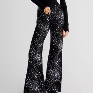 Wrangler High Rise Flare Jeans - Star Print